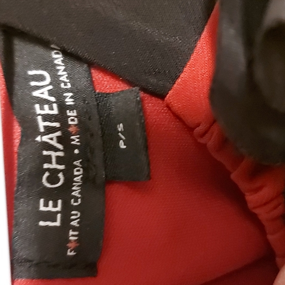 LE CHATEAU dress - Picture 4 of 5